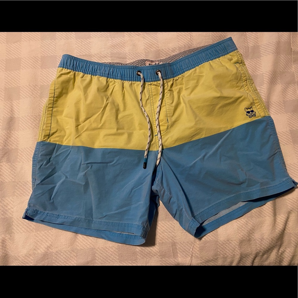 Part Pants board shorts XL.